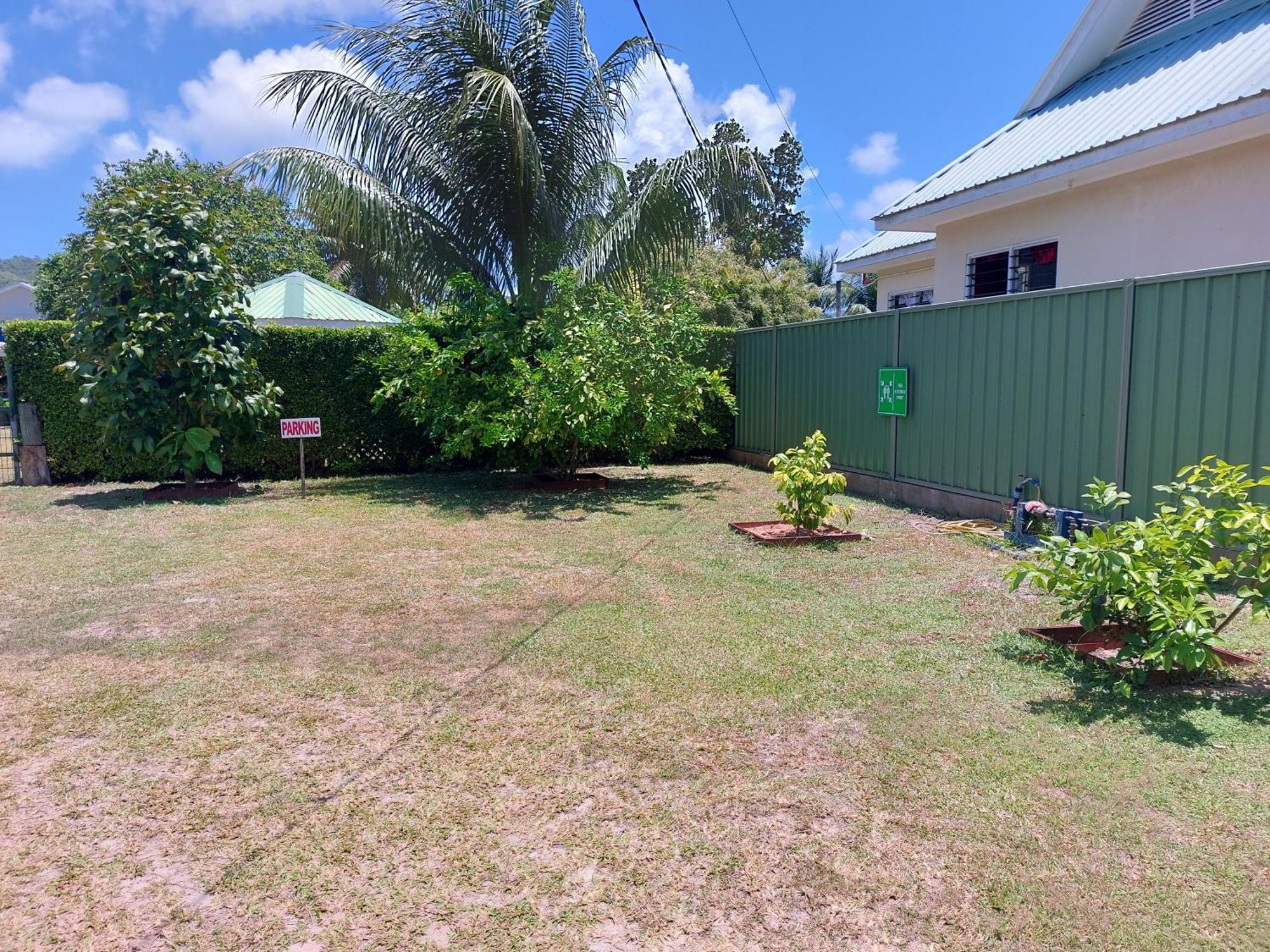 Ferienwohnung Blue Sky Self Catering Grand Anse  Exterior foto